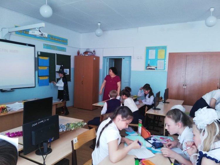 Открытый урок в 5а классе "Казахский язык и литература" - учитель Ахмирова А.Р.