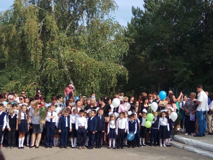 01.09.2019. Торжественная линейка «Саналы ұрпақ - жарқын болашақ»