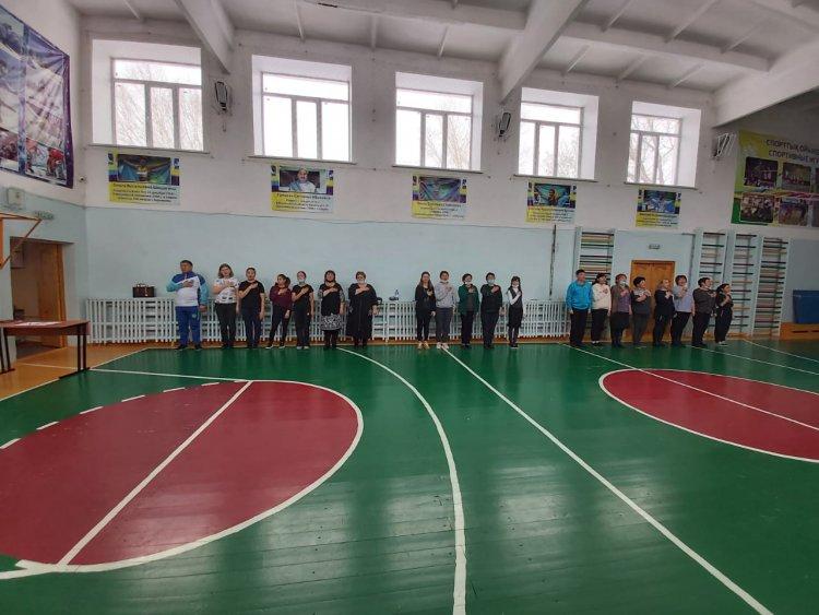 Мектеп мұғалімдері арасындағы «Кел сайысайық»  спорттық сайысы - Спортивный конкурс среди учителей школы