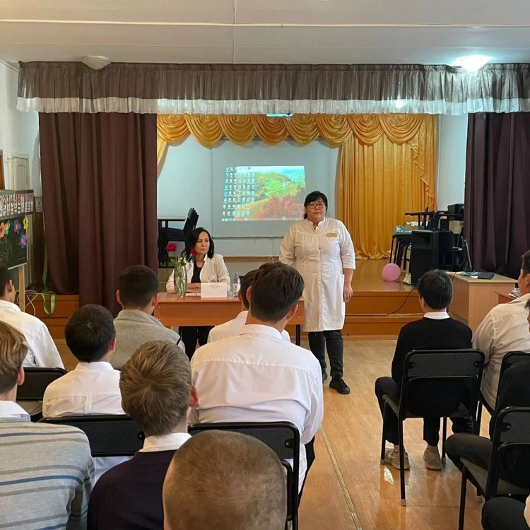 Әңгіме "жасөспірімдердің денсаулығы, салауатты өмір салты, отбасын жоспарлау, ата-аналармен жағымды қарым-қатынас орнату үшін жауапкершілікті қалыптастыру"